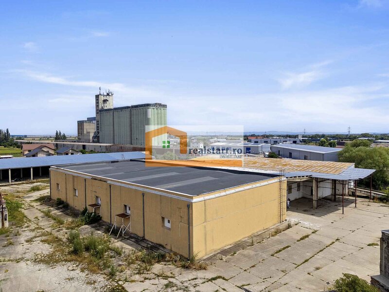 Codlea, acces E68, spatiu industrial cu teren 1,7Ha, dubla deschidere la DJ112A,