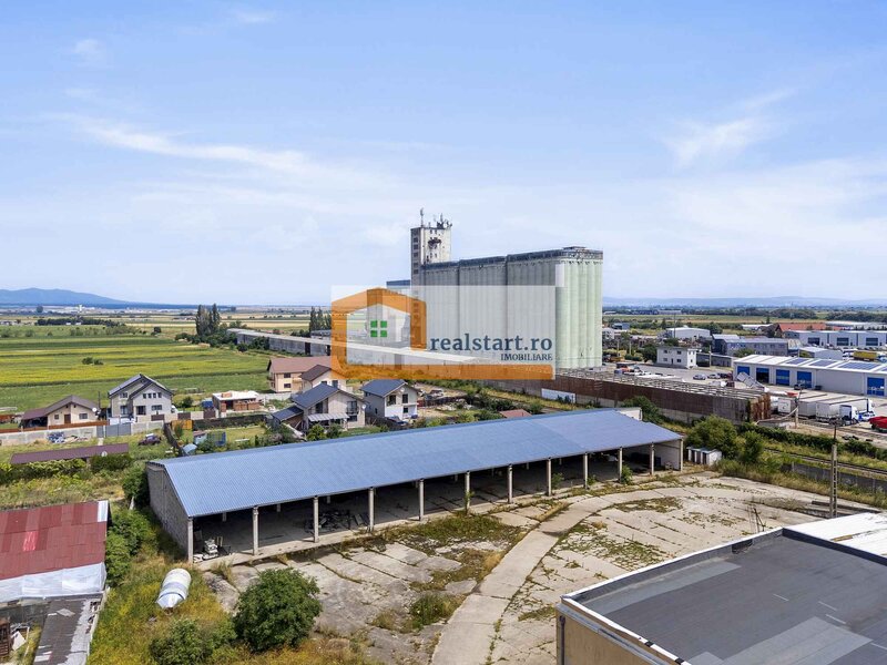 Codlea, acces E68, spatiu industrial cu teren 1,7Ha, dubla deschidere la DJ112A,